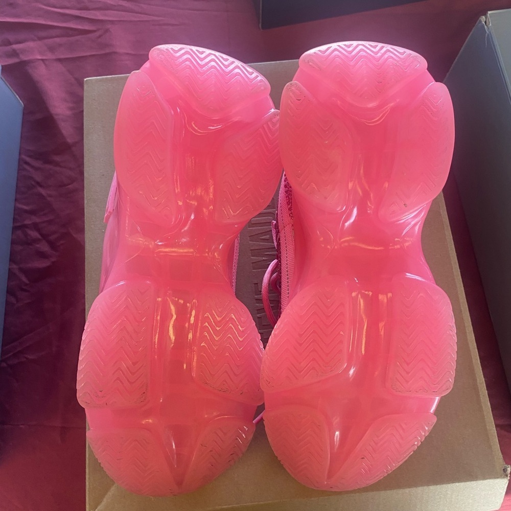 Steve Madden Pink Glitter Athletic Shoes - Picture 5 of 8